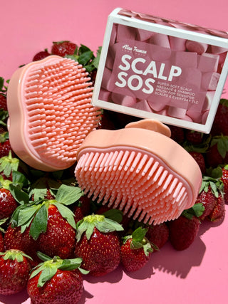 Alan Truman Super-soft Scalp Massage and Shampoo Brush for sensitive scalp & everyday TLC - Pink